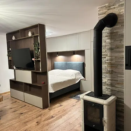 Luxusne Z Tarasami - Isabel * Telgárt