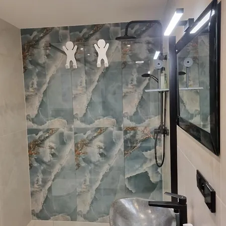 Luxusne Z Tarasami - Isabel