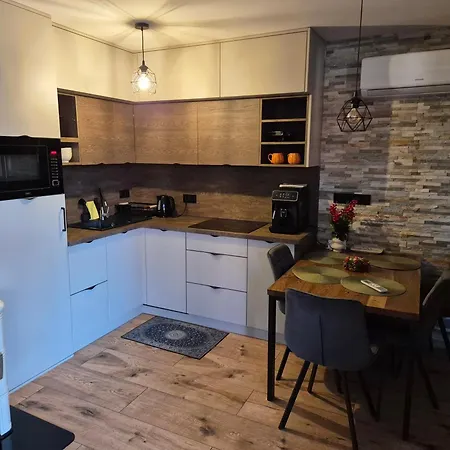 Apartmán Luxusne Z Tarasami - Isabel Telgárt